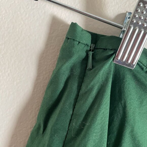 Talbots Petite Wmn 6P Green Side Zip Pleated Eyelet Embroidered Hem A-Line Skirt - Picture 6 of 8